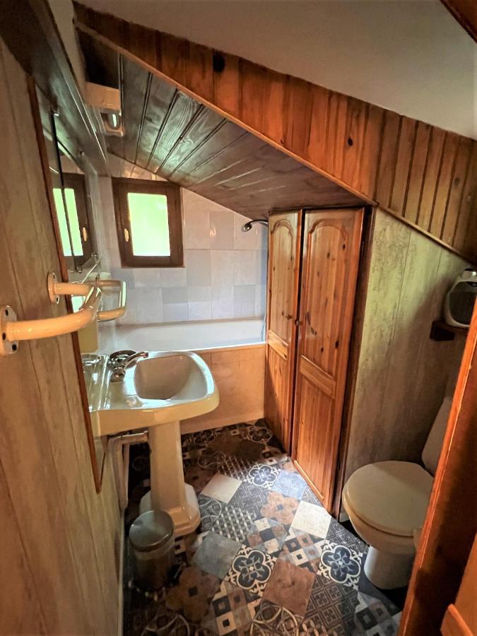 Cabane Dans Les Bois Avec Vue Sur Les Pyrenees Saint-Laurent-de-Neste Bagian luar foto