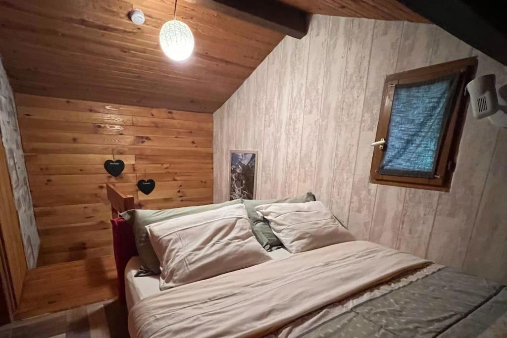 Cabane Dans Les Bois Avec Vue Sur Les Pyrenees Saint-Laurent-de-Neste Bagian luar foto